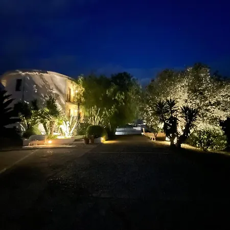 Residencia El Chupito Holistic Resort-3